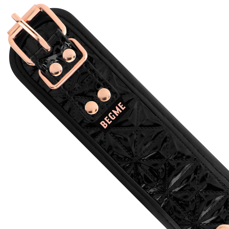 img_109476_18ffe1b2e36072badc0485f3976eaa63_1 - KUNOGUNDA Black Edition apykaklė su spenelių spaustukais, neoprenas