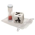 img_114975_0b337b24740e0742d3c19113114e8788_1 - KUNOGUNDA Kauliukų laikysenos žaidimas su smėlio laikrodžiu, 4,40 €